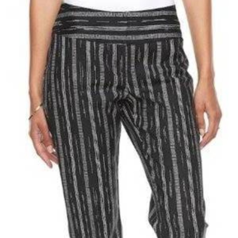 Black White Abstract Striped Dress Capris Pants